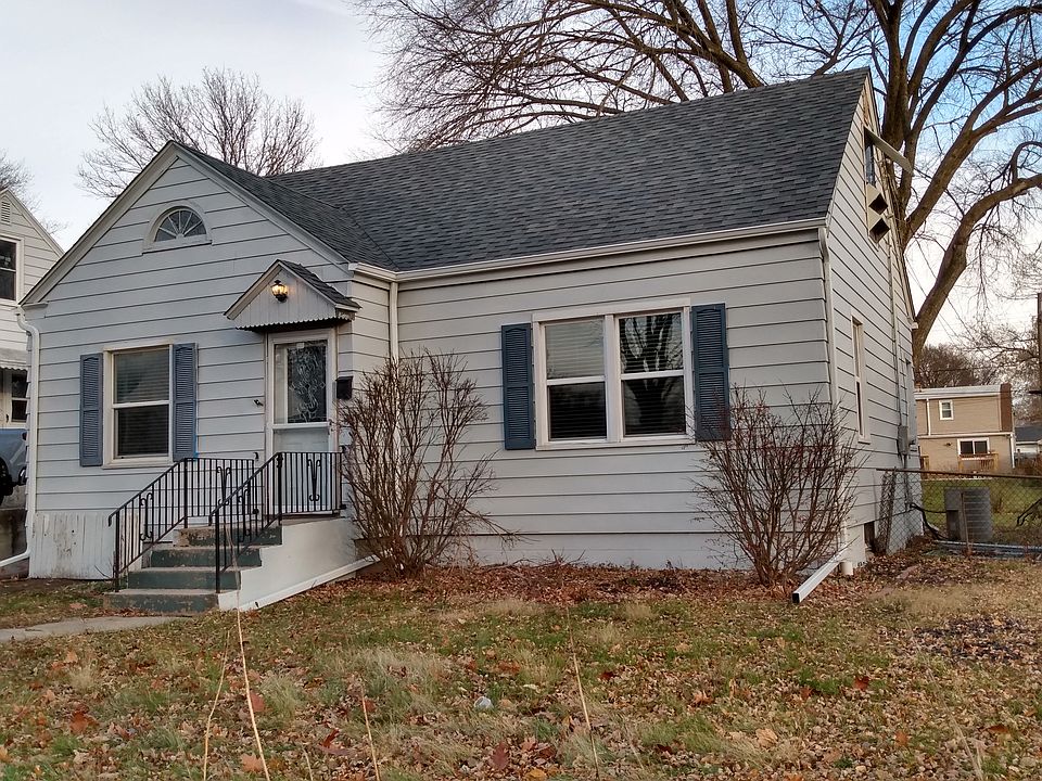 1st image of 2036 22nd St