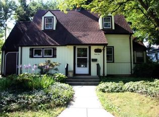 61 Hughes Ave, Bridgeport, CT 06604