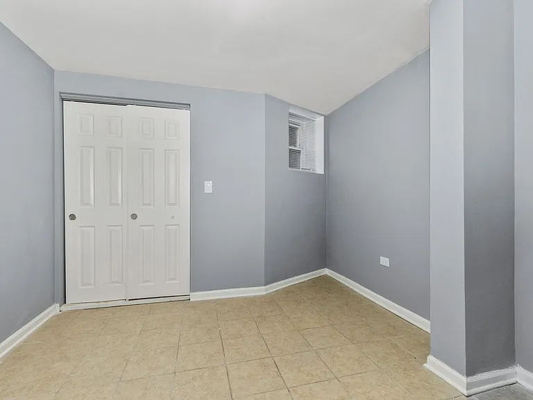5226 S Michigan Ave — Photo 11