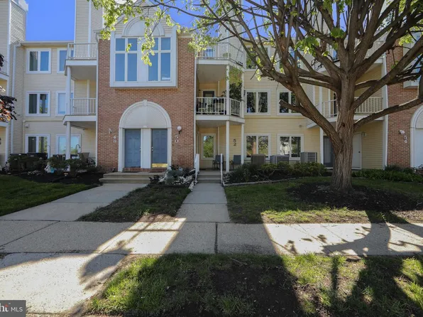52 Natalie Ct #303, Levittown, PA 19057