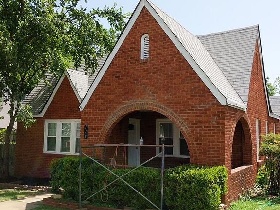 2nd image of 119 S Indianapolis Ave #1