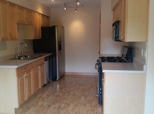 225 E Woodlawn Rd, New Lenox, IL 60451