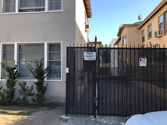 Security gate for building and parking.
