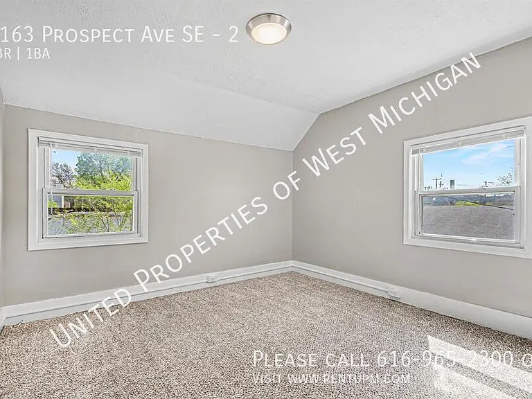 1163 Prospect Ave SE #2 — Photo 9