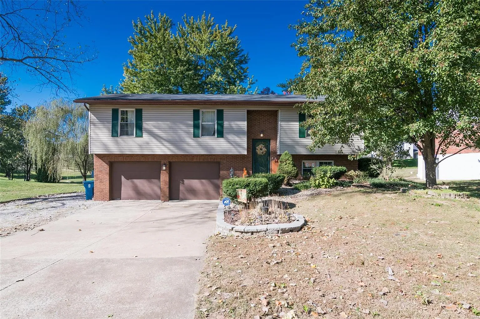 109 Mark Trail Dr photo 1