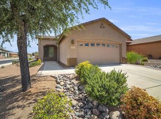 473 W Chardin Dr, Green Valley, AZ 85614