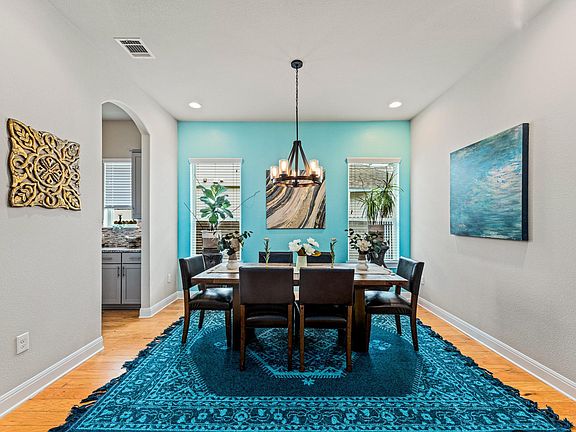 4th image of 108 Redtail Ln