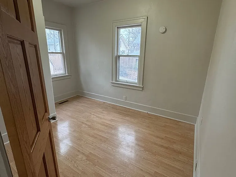 509 S Grange Ave — Photo 4