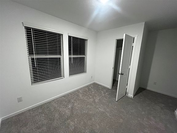 3rd image of 817 Sandhill Crane Ln