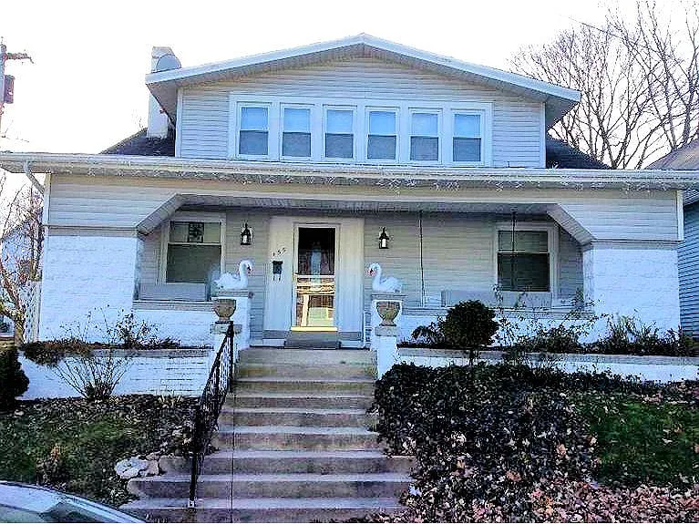 455 W Main St photo 1