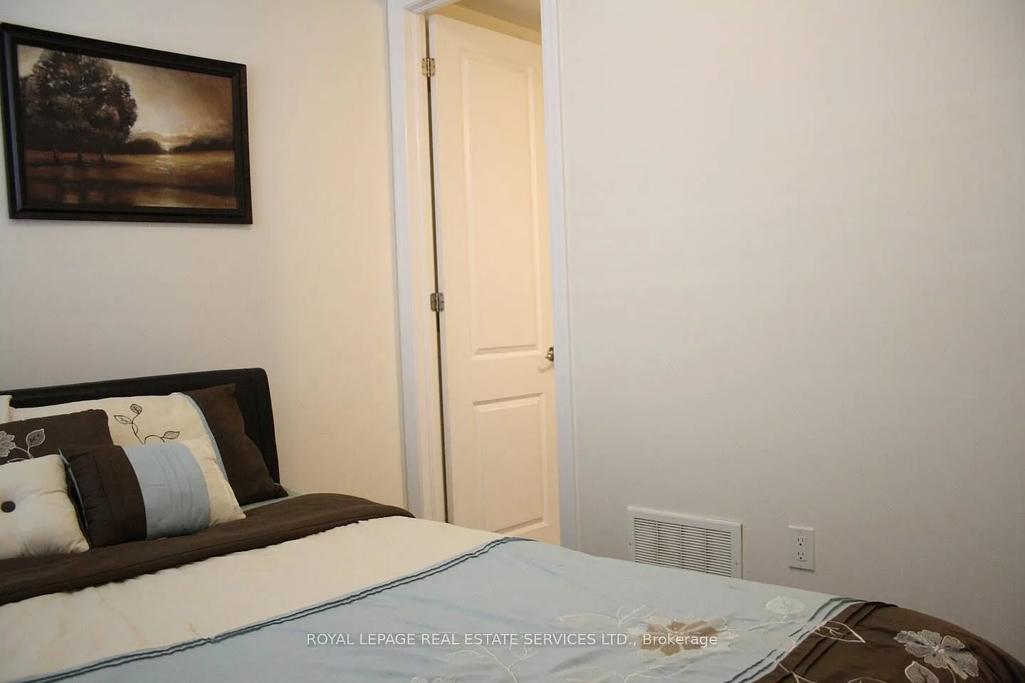 1 bed, $1,000 — Photo 2