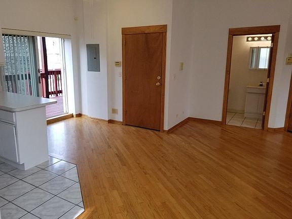 3rd image of 3801 S Archer Ave #3