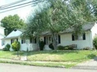 515 N Broadway St, Barnesville, OH 43713