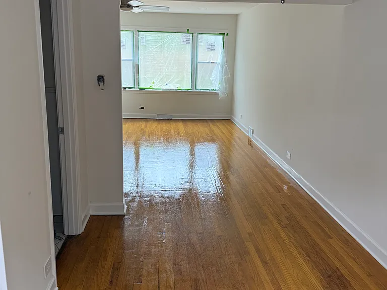 7721 S Coles Ave — Photo 2