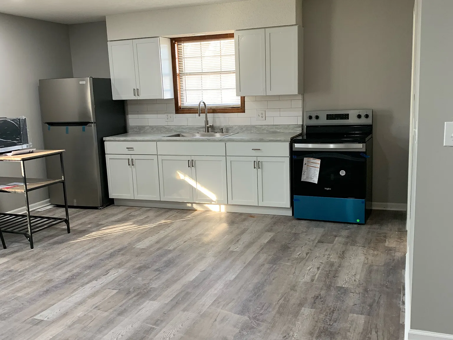1 bed, 700 sqft, $1,050 — Photo 4