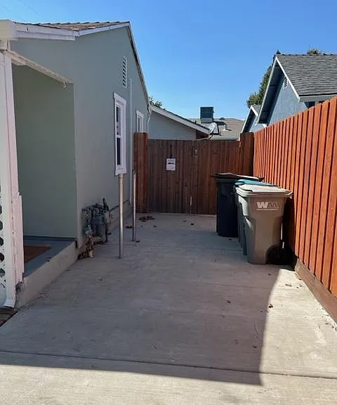 916 Poplar Ave — Photo 19