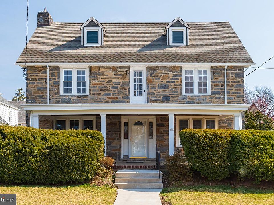 1st image of 935 Lindale Ave