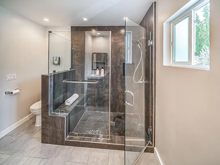 5751 Corteen Pl — Photo 23