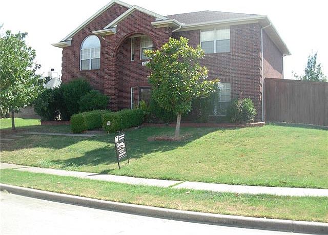 1st image of 3018 Deerhollow Dr