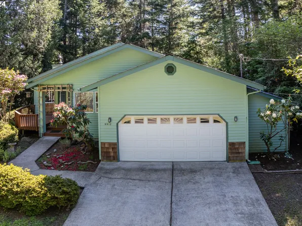 5512 Collins Loop, Florence, OR 97439