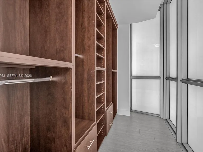 1100 Biscayne Blvd #4308 — Photo 39