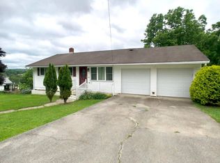 163 Groves St, Summersville, WV