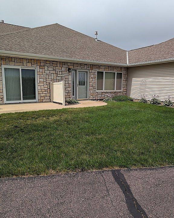 1st image of 1205 Country Club Dr