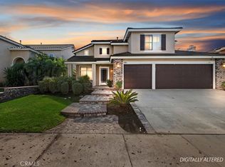 1040 Nighthawk Cir, Corona, CA 92881