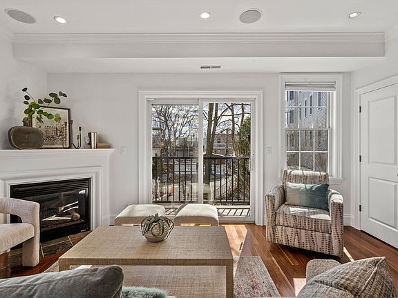 4th image of 67 Church St #1
