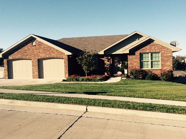 1st image of 4054 Westminister Dr