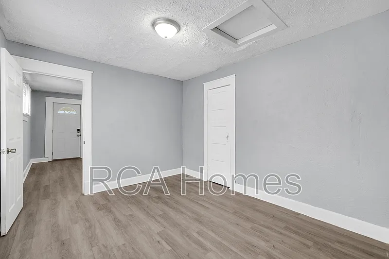 1 bed, 1.0 bath, 550 sqft, $865 — Photo 3