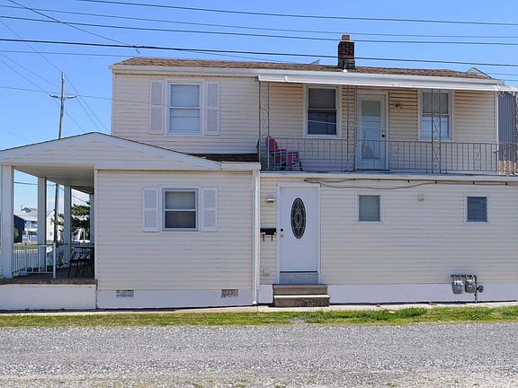 Side View - 2nd Floor Entrance