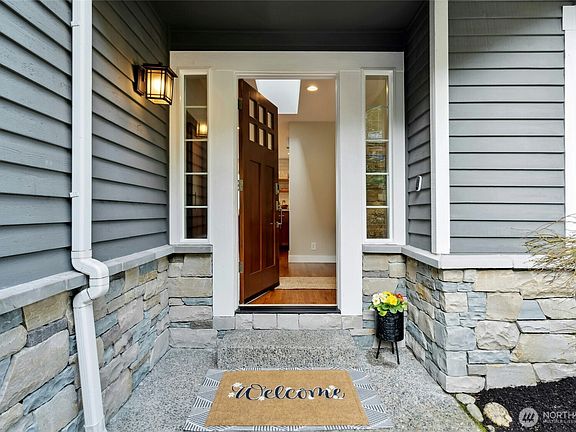 4th image of 17839 151st Way NE