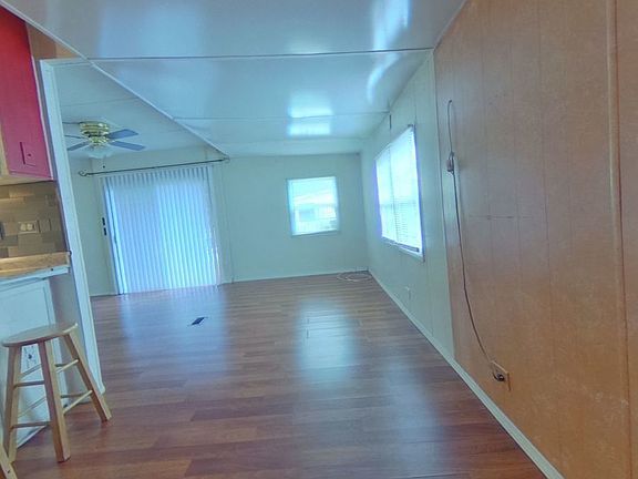 3rd image of 7612 Timberwood Dr