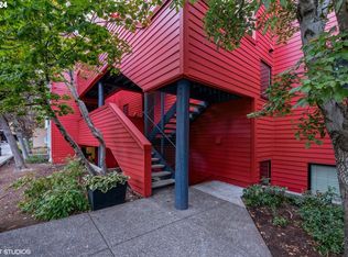 710 NW Naito Pkwy APT C6, Portland, OR