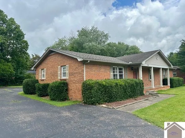1704 Keenland Dr, Murray, KY 42071