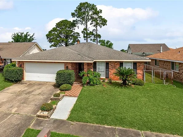 11241 Ivy Ln, New Orleans, LA 70128