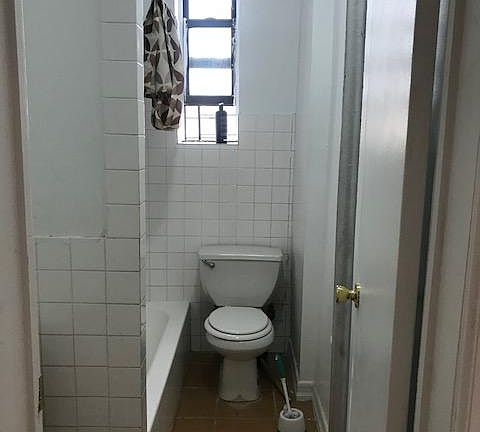 3rd image of 812 E 178th St #2