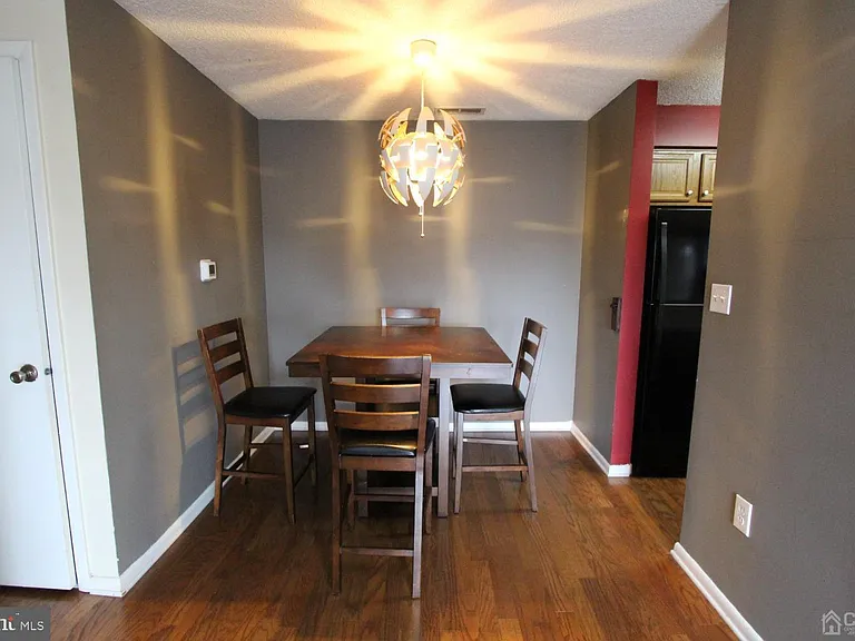 5015 Ravens Crest Dr — Photo 7