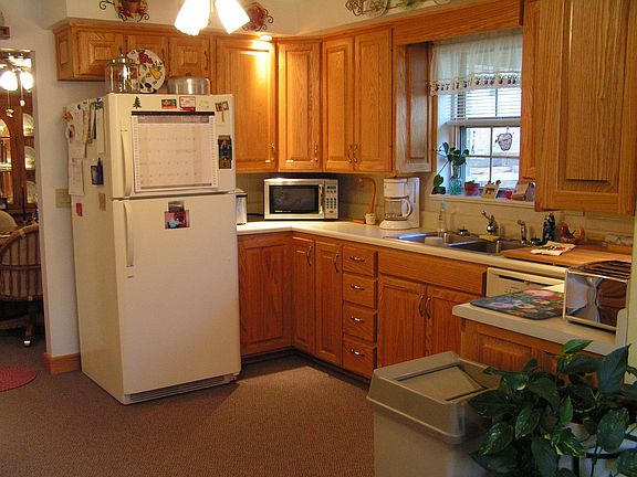 Cook's kitchen and ready to entertainn