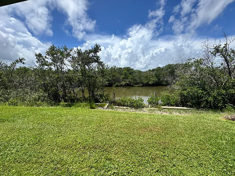 50 Oak Tree Dr — Photo 16