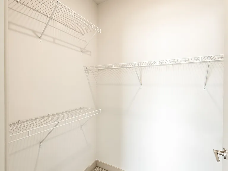 Viridian Apartments — Photo 39
