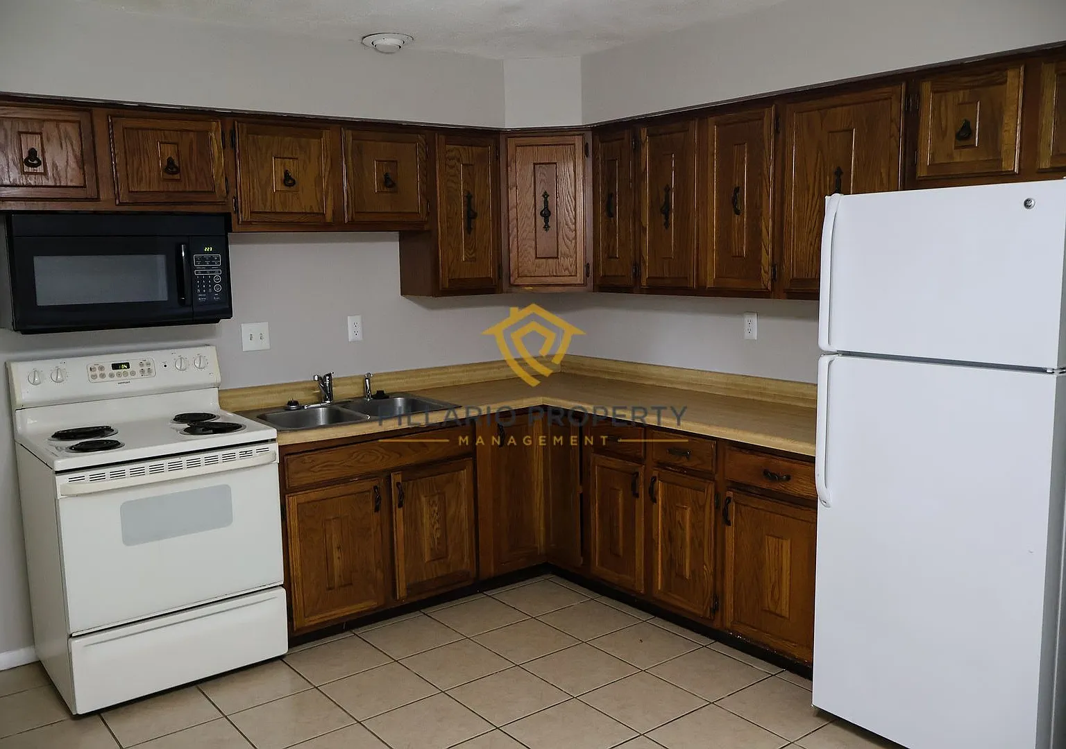 3-Bedroom Home Near Indianapolis Motor Speedway with Attached Garage, Available NOW! — Photo 3