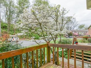 2012 Heritage Pl, Johnson City, TN 37604