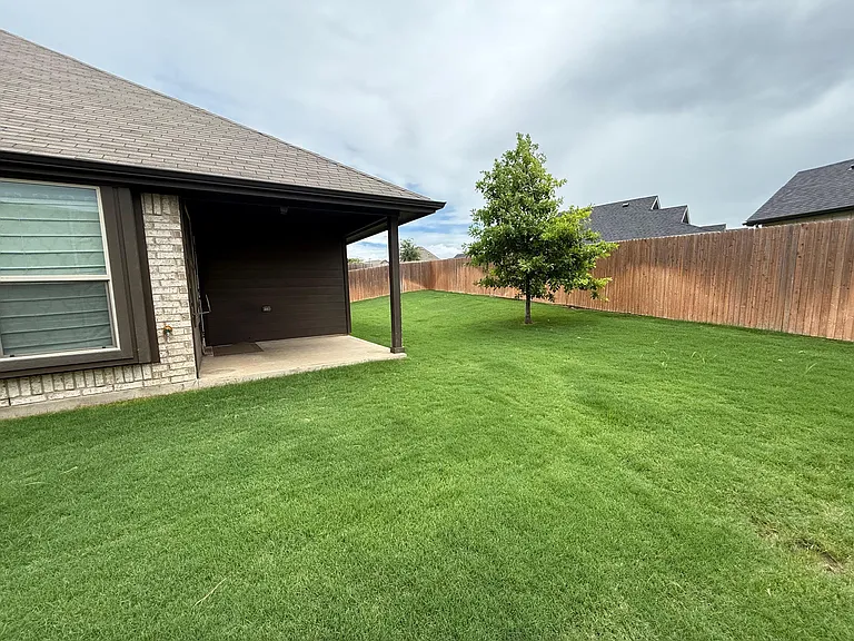2517 Hadley St — Photo 23