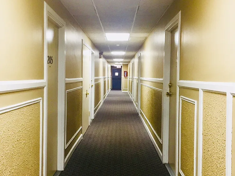 Lakeside 6241 — Photo 7