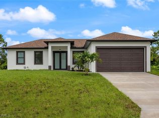 2909 37th St SW, Lehigh Acres, FL 33976