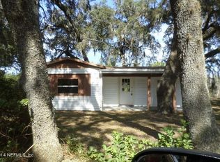 106 Pennsylvania Ave, Pomona Park, FL 32181