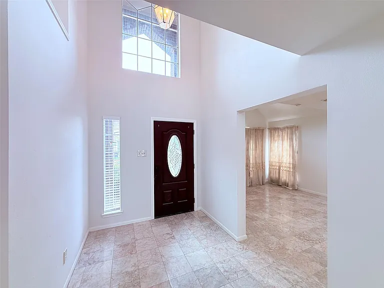 13407 Carruth Ln — Photo 24