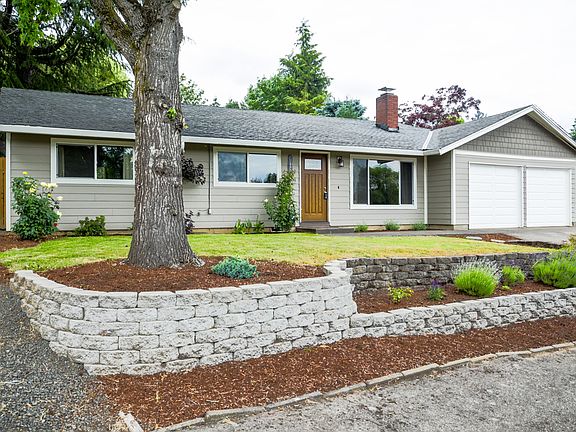 3rd image of 11895 SW Summer Crest Dr